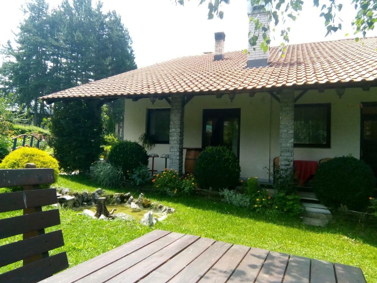Apartmani Milic Sirogojno Exterior photo
